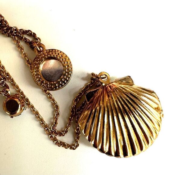 Seashell Locket Gold Tone 3 Tier Necklace - Picture 8 of 9